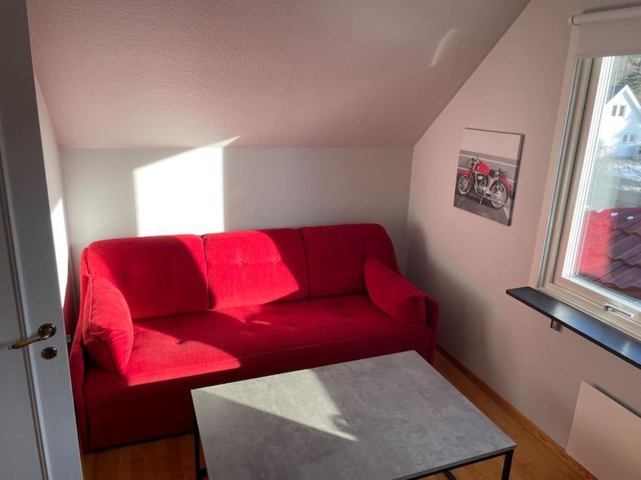Villa Familjevaenligt Hus Naera Isaberg! Hestra Esterno foto