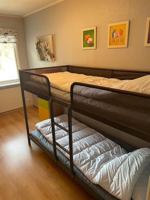 Villa Familjevaenligt Hus Naera Isaberg! Hestra Esterno foto