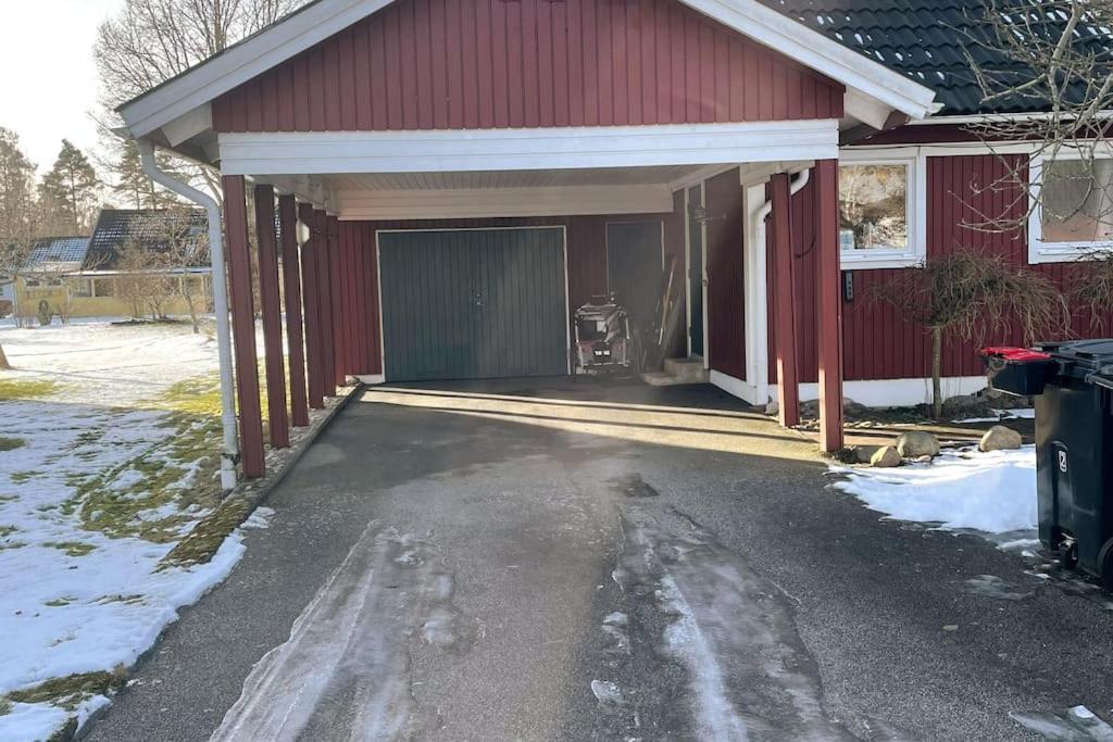 Villa Familjevaenligt Hus Naera Isaberg! Hestra Esterno foto