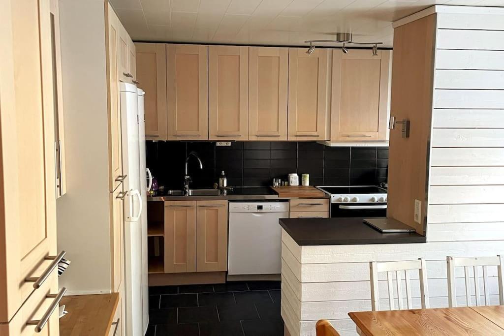Villa Familjevaenligt Hus Naera Isaberg! Hestra Esterno foto